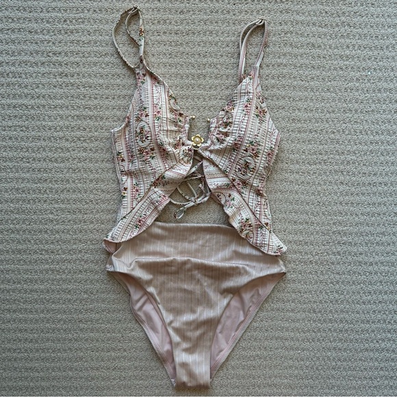 P2F Carly Floral Blush One Piece Swim Suit - Picture 10 of 12